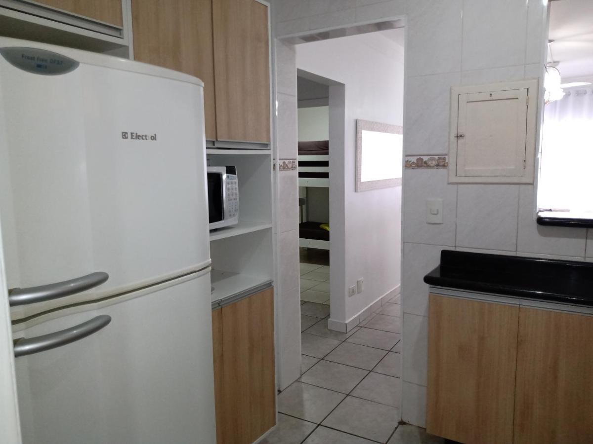 Апартаменты Otima Localizacao Na Praia Da Enseada No Гуаружа Экстерьер фото